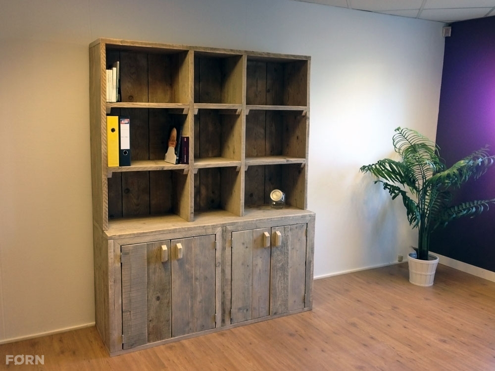 Steigerhouten wandkast maken: wand maken in hout muur isoleren ...