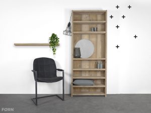 steigerhouten kast weende met legplanken