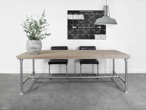Steigerhouten tafel morris sfeerfoto eucalyptus