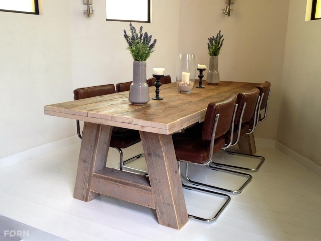 Steigerhouten tafel Stockholm