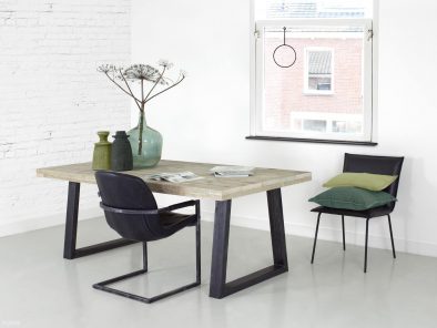 Steigerhouten tafel Jorn met stalen onderstel